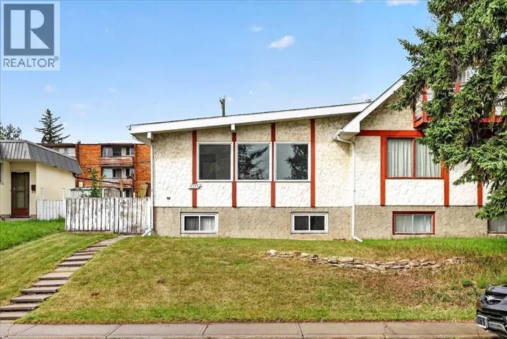 6325 Tregillus Street NW, Calgary, Alberta T2K3T4