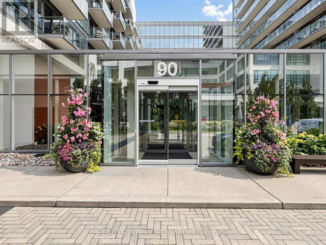 201 - 90 STADIUM ROAD, Toronto (Niagara), Ontario M5V3E9