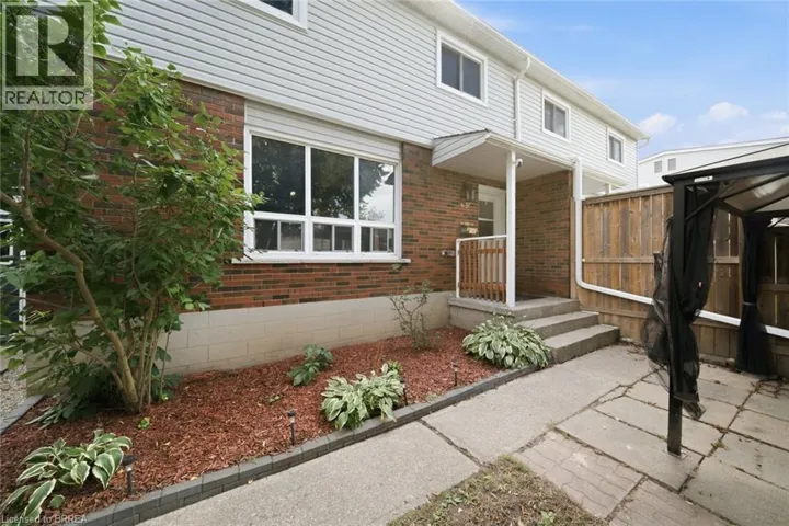 63 METCALFE Crescent Unit# C, Brantford, Ontario N3R2L7
