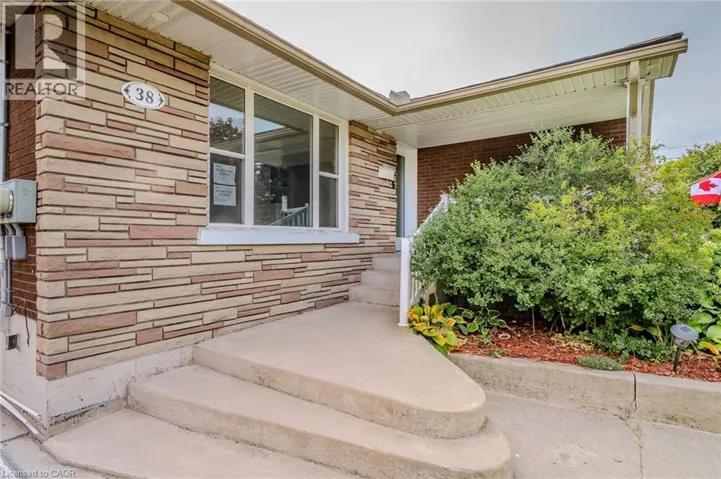 38 ENDFIELD Avenue Unit# Main, Hamilton, Ontario L8T2L4