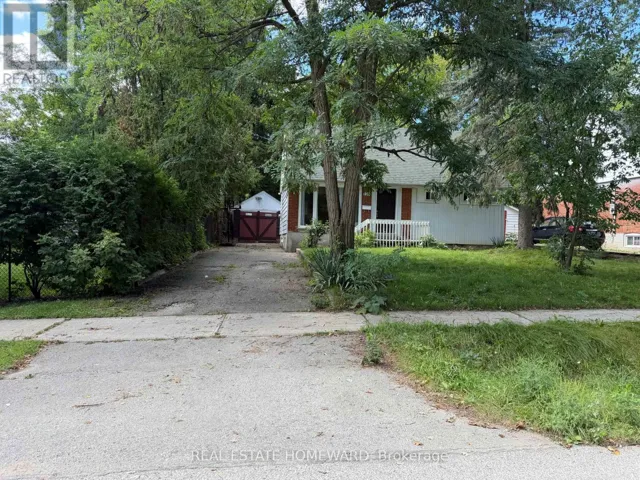 120 BAKER AVENUE, Richmond Hill (Crosby), Ontario L4C1X4