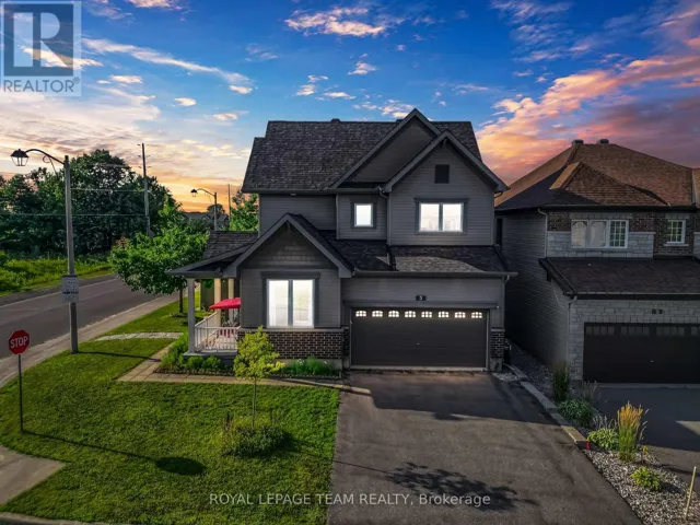 3 STONELEIGH STREET, Ottawa, Ontario K2G7A2