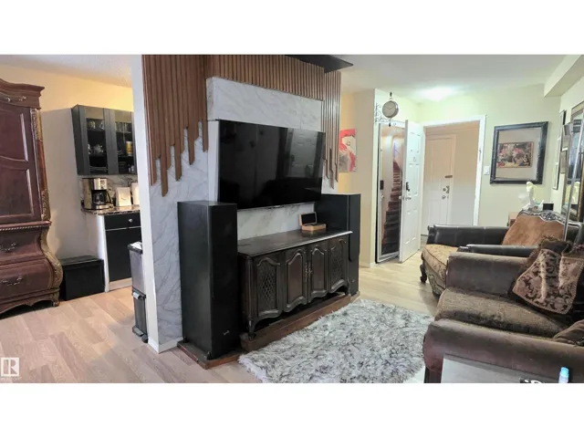 #104 8930 149 ST NW NW, Edmonton, Alberta T5R1B8