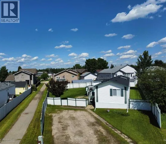 517 9 Street, Fox Creek, Alberta t0h1p0