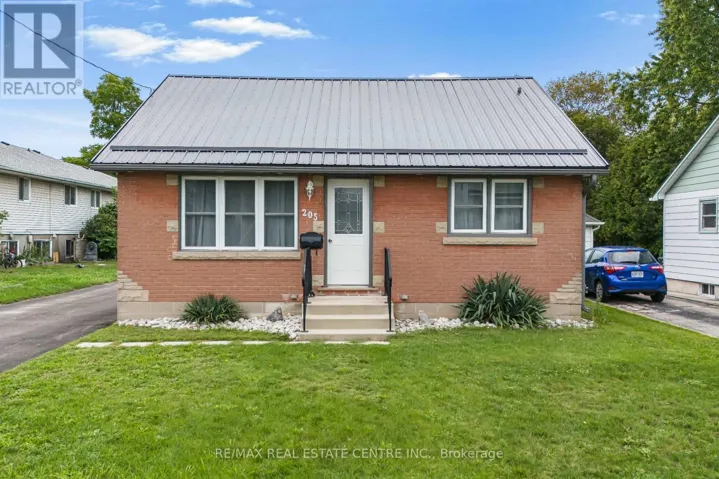 205 CRYSLER STREET, Norfolk (Delhi), Ontario N4B1H9