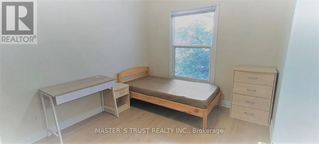 RM 2 - 95 ORSETT STREET, Oakville (CP College Park), Ontario L6H2P1
