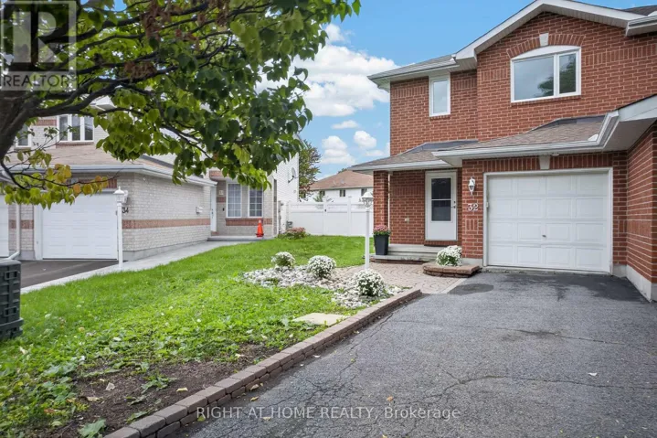 32 SAFFRON COURT, Ottawa, Ontario K2J4R7