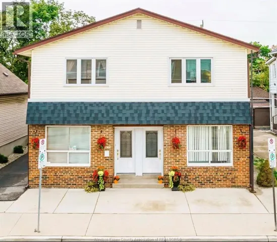 1637 Drouillard Unit# Upper, Windsor, Ontario N8Y2S4