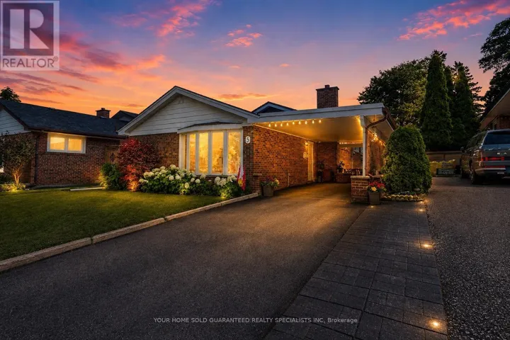 5 HALLOW CRESCENT, Toronto (Rexdale-Kipling), Ontario M9W2V8