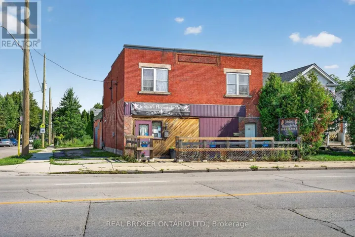 1523 MAIN STREET E, Hamilton (Homeside), Ontario L8K1E4