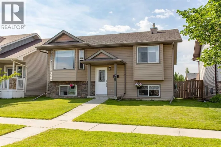 71 Vanier Drive, Red Deer, Alberta T4R0G3