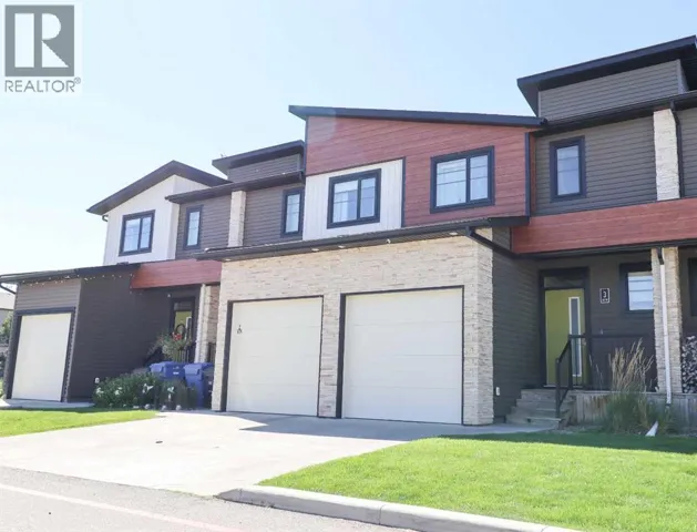 3, 478 Highlands Boulevard W, Lethbridge, Alberta T1J5K5
