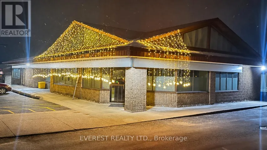 9 - 148 QUEEN STREET W, Brampton (Downtown Brampton), Ontario L6V1B2