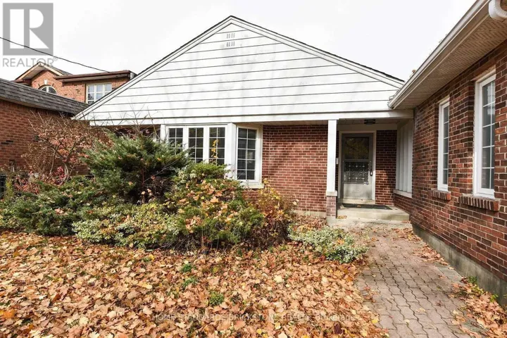 90 CENTRE AVENUE N, Toronto (Newtonbrook East), Ontario M2M2L6