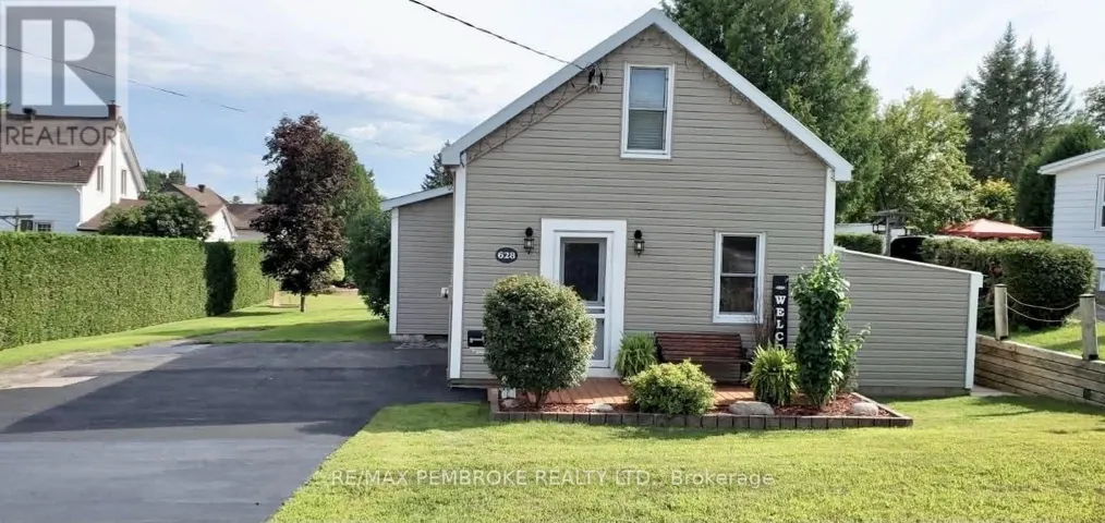 628 PERTH STREET, Pembroke, Ontario K8A6C1