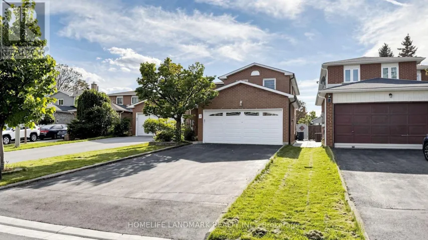 3 MONTAGUE PLACE, Toronto (Steeles), Ontario M1W3V5