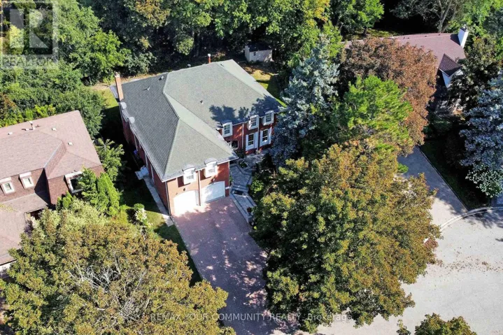88 CAMBRIDGE CRESCENT, Richmond Hill (South Richvale), Ontario L4C6G2