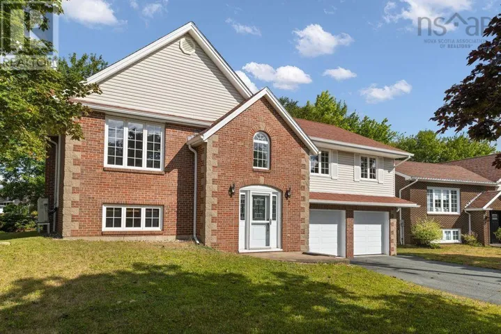 2 Huxley Close, Halifax, Nova Scotia B3M4H6