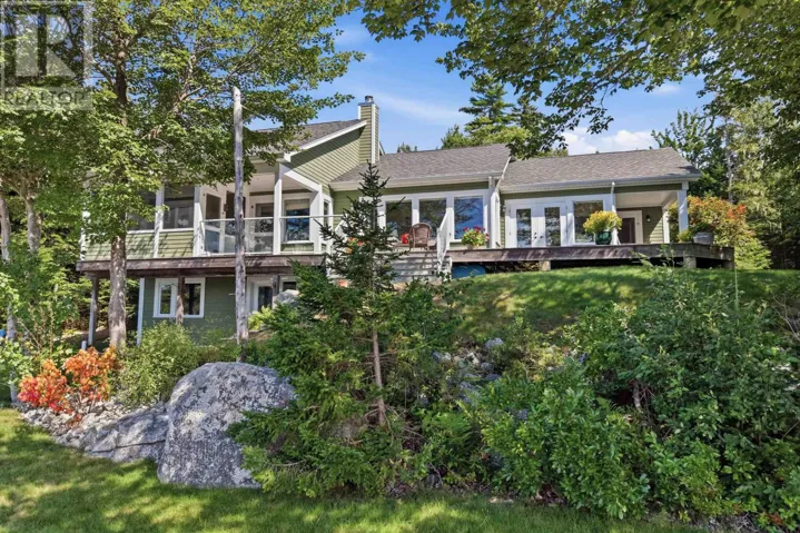 20 Sunny Point Lane, East River, Nova Scotia B0J1J0