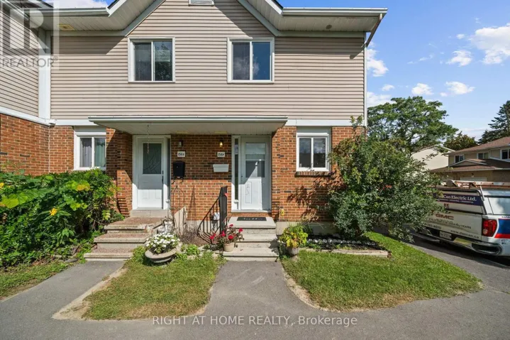 158F VALLEY STREAM DRIVE, Ottawa, Ontario K2H9C6