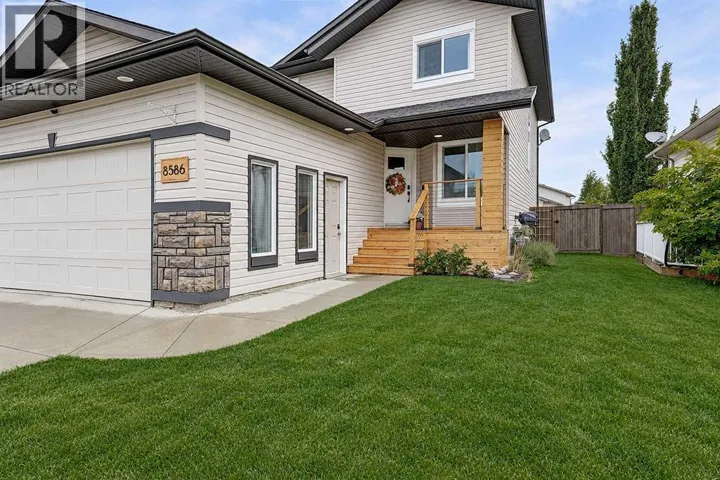8586 69 Avenue, Grande Prairie, Alberta T8X0C8