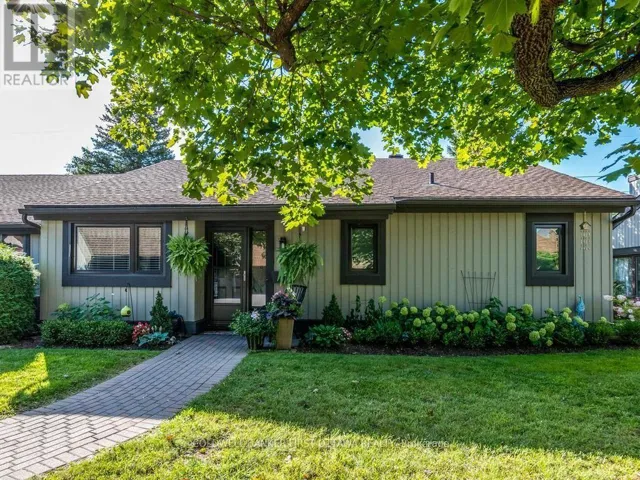 12 KITTANSETT COURT, Ottawa, Ontario K2S1B9