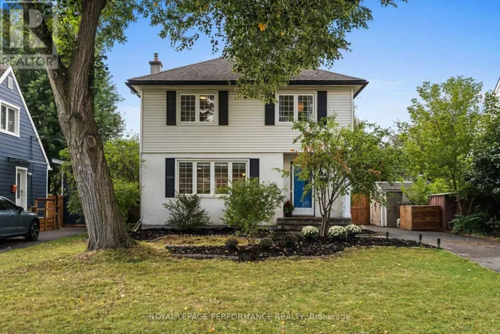 814 RAGLAN AVENUE, Ottawa, Ontario K1G1M4