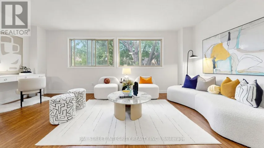 28 TOWNSEND ROAD, Toronto (Hillcrest Village), Ontario M2H2T2