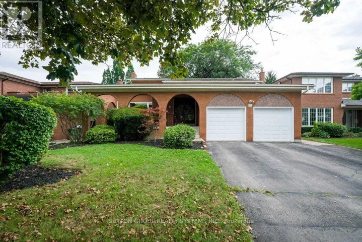 93 POPLAR HEIGHTS DRIVE, Toronto (Edenbridge-Humber Valley), Ontario M9A4Z3