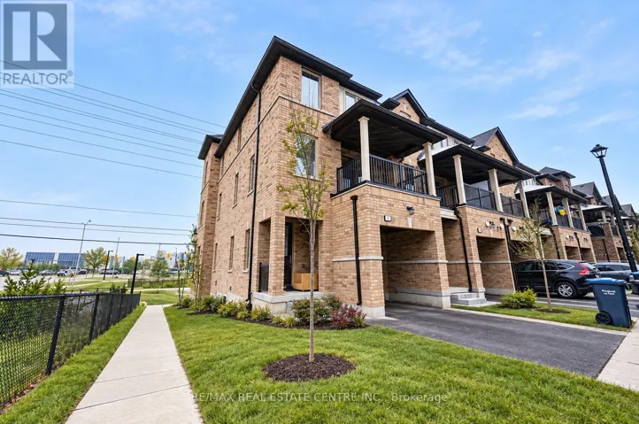 18 VESTRY WAY, Brampton (Bram East), Ontario L6P4N8