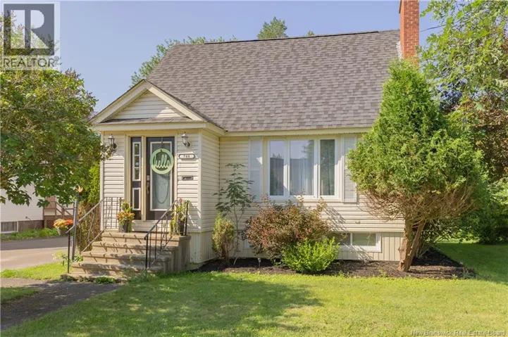 748 Athlone Street, Fredericton, New Brunswick E3A3A9