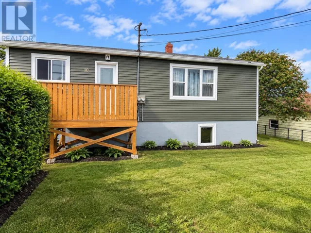 10 Roosevelt Avenue, Mount Pearl, Newfoundland & Labrador A1N1Z2