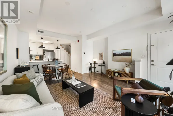 17 - 85 EASTWOOD PARK GARDENS, Toronto (Long Branch), Ontario M8W0B9
