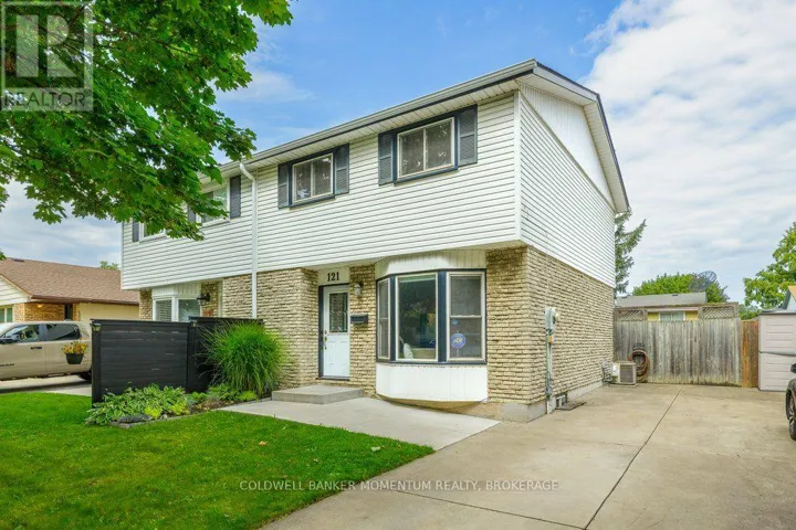 121 DOROTHY STREET, St. Catharines (Lakeport), Ontario L2N6Z6
