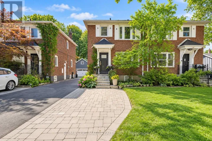 3 THURSFIELD CRESCENT, Toronto (Leaside), Ontario M4G2N4