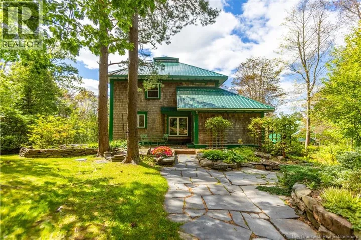 18 Campbell's Hill, Sackville, New Brunswick E4L3R7
