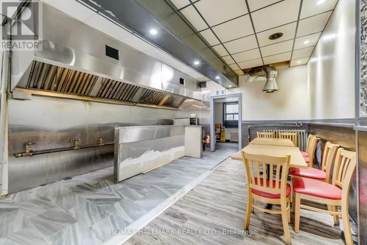 2859 ST CLAIR AVENUE E, Toronto (O'Connor-Parkview), Ontario M4B1N4