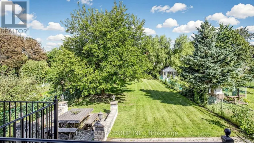 60 OAK AVENUE, Richmond Hill (South Richvale), Ontario L4C6R7