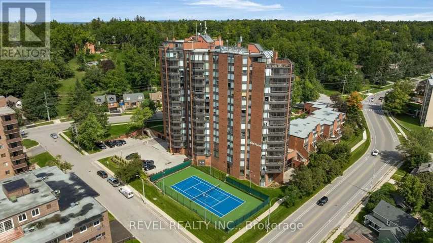 305 - 181 COLLIER STREET, Barrie (North Shore), Ontario L4M5L6
