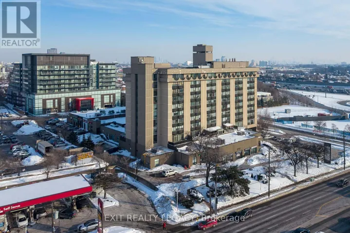 813 - 2737 KEELE STREET, Toronto (Downsview-Roding-CFB), Ontario M3M2E9
