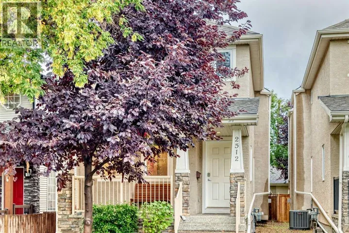 2512 17A Street NW, Calgary, Alberta T2M3S7