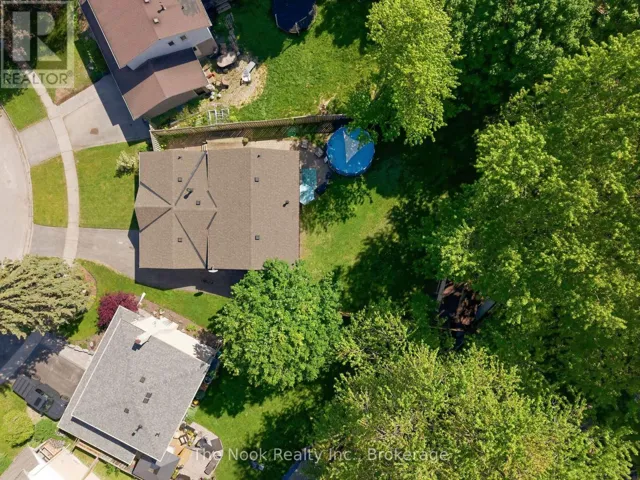 30 DEERPARK CRESCENT, Clarington (Bowmanville), Ontario L1C3M3