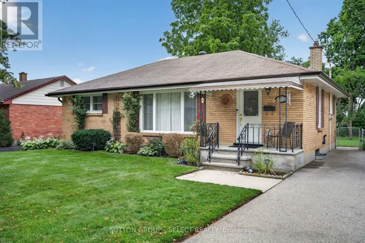 172 FAIRHAVEN CIRCLE, London East (East O), Ontario N5W1E2
