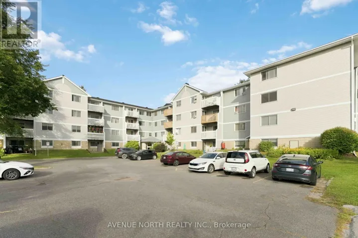 210 - 212 VIEWMOUNT DRIVE, Ottawa, Ontario K2E7X2