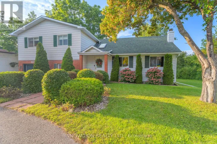 2575 SPARKLE STREET, Ottawa, Ontario K4C1A1