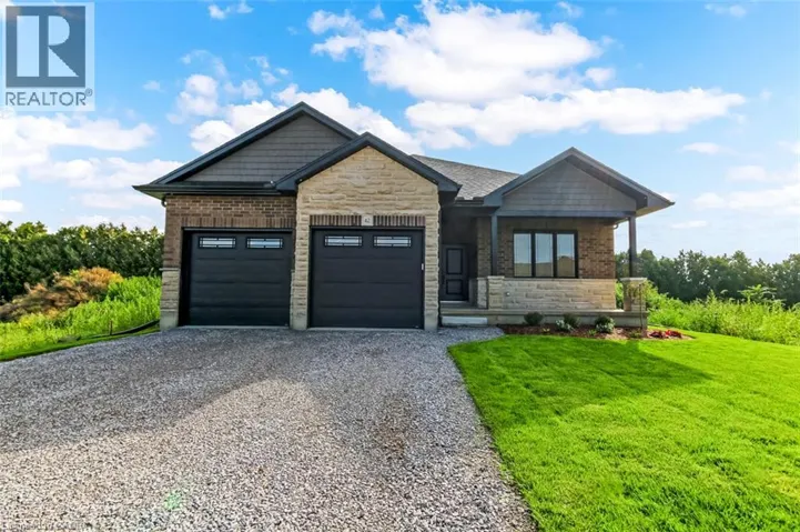 42 DUCHESS Drive, Delhi, Ontario N4B0B3