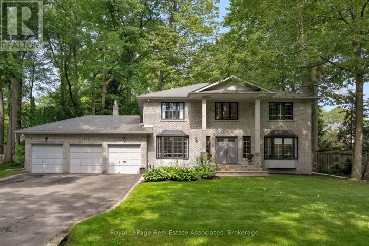 1349 BIRCHWOOD HEIGHTS DRIVE, Mississauga (Mineola), Ontario L5G2Y3