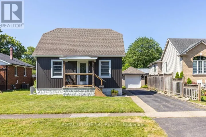 7992 PETER STREET, Niagara Falls (Chippawa), Ontario L2G6S9