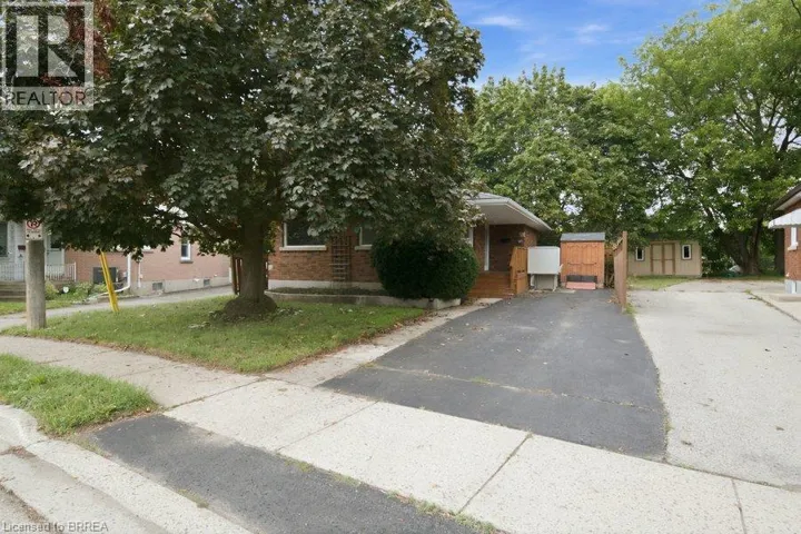 115 TENTH Avenue, Brantford, Ontario N3S1G5