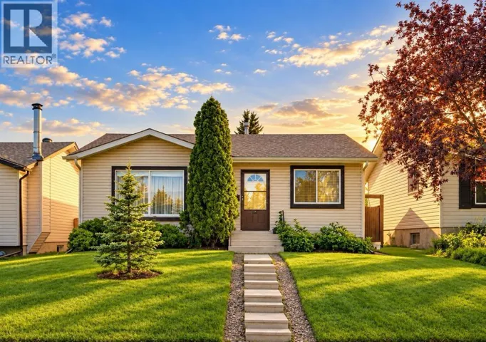 127 Falshire Way NE, Calgary, Alberta T3J2C7